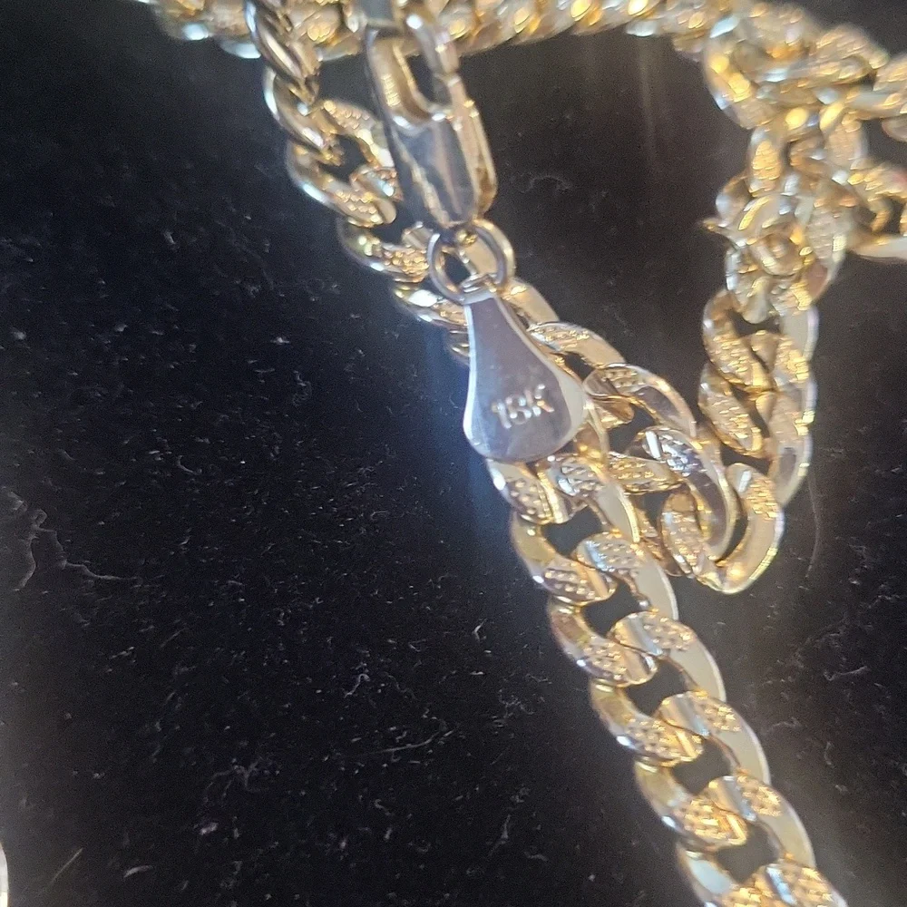 18k Saudi Gold Plated Chain Necklace - Picture 5 of 7